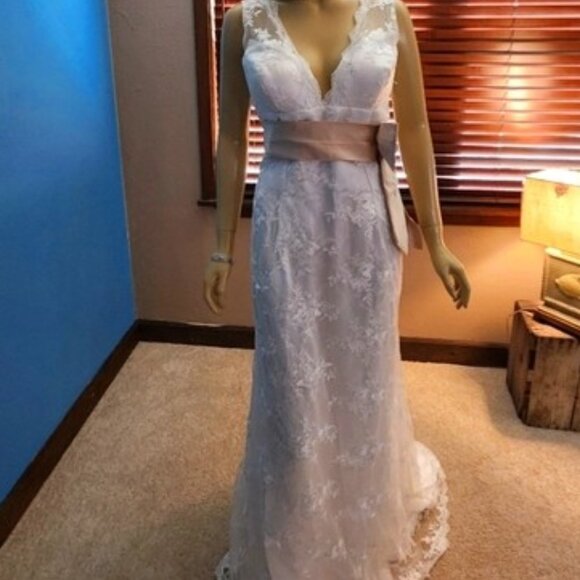 Nwot Wedding Dress White Lace Small Train xs - Picture 8 of 8